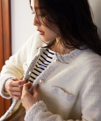 珍珠排扣羊毛混粗呢花针织短外套