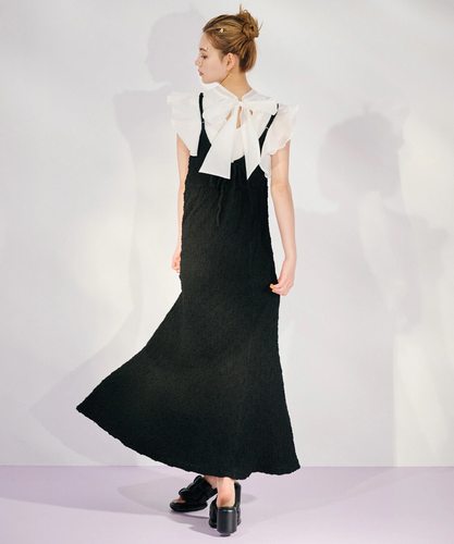 立体提花假日出行女神吊带连衣裙