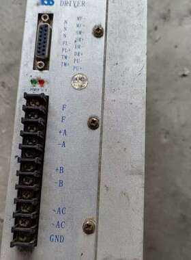 售前Q2HB110M白山步进驱动器 仓底货 懒得测试 合适！