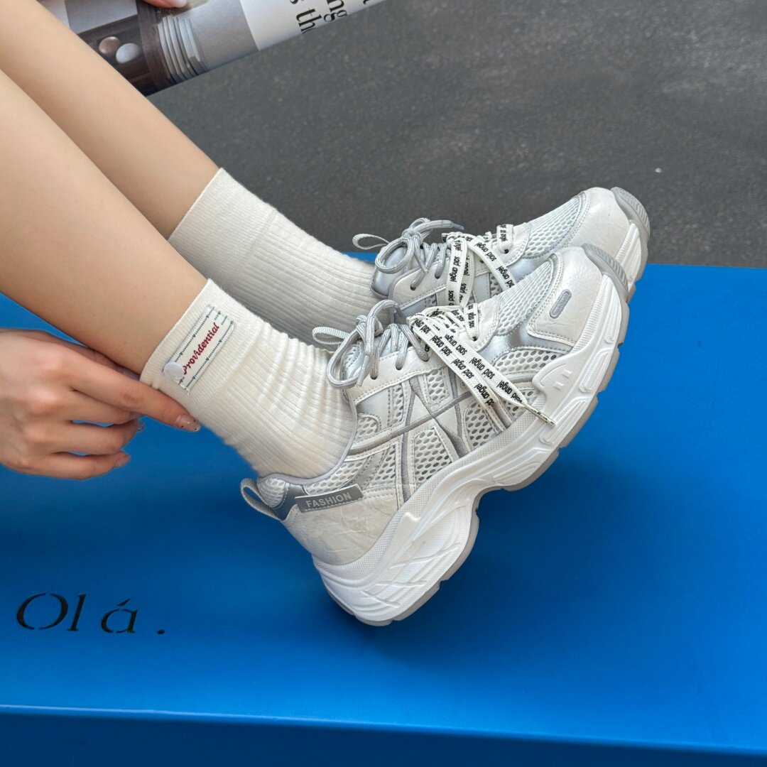 恋典爆款厚底老爹鞋女2026夏季新款轻便舒适显脚小透气网面休闲鞋