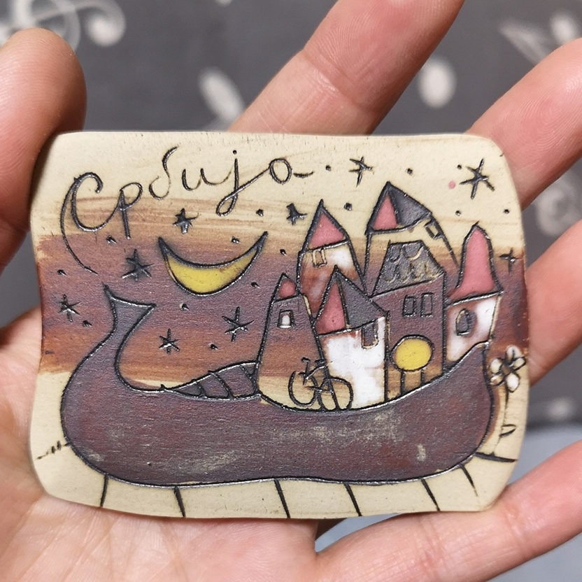 SERBIAN LOCAL BRING BACK BELGRADE CHARACTERISTIC HAND-PAINTED TERRACOTTA FRIDGE MAGNETS
