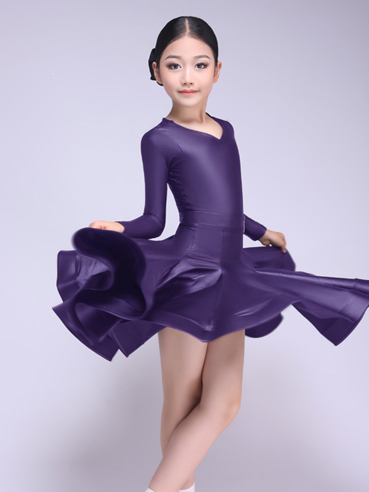 拉丁舞服女童春季新款2024高级感国标儿童专业赛服比赛规定女高端