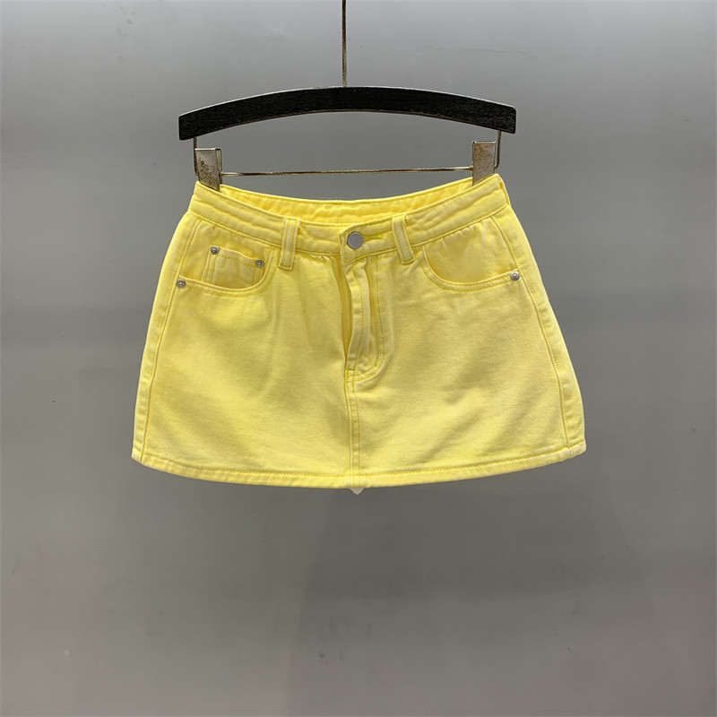 减龄黄色牛仔半身裙女2026夏季新百搭修身显瘦防走光a字包臀短裙