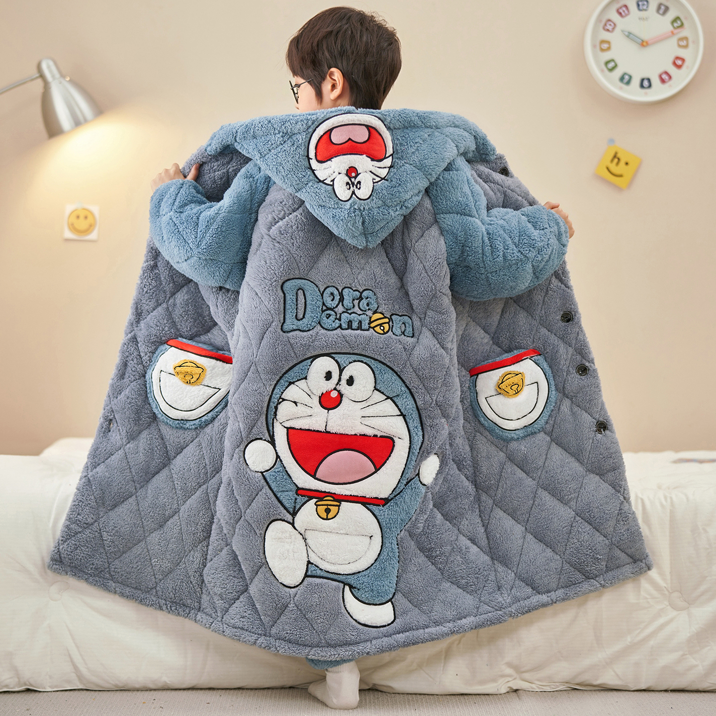 秋冬季儿童睡衣男孩法兰绒夹棉三层睡袍加厚加绒中大童男童家居服