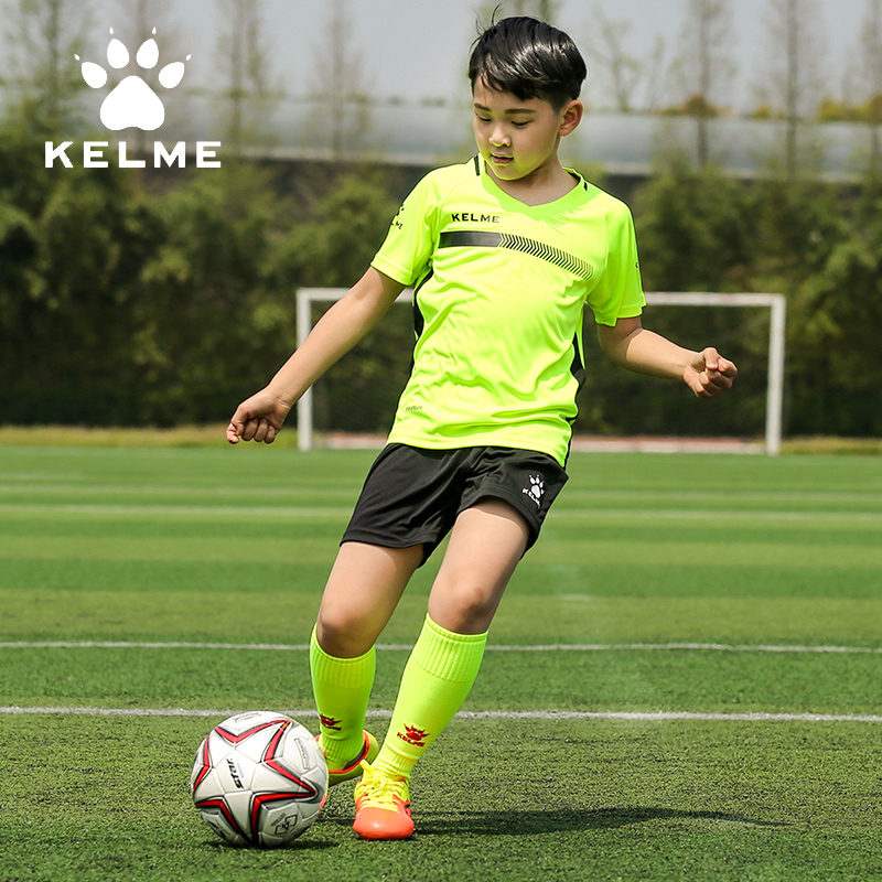 kelme卡尔美儿童套装排汗足球服