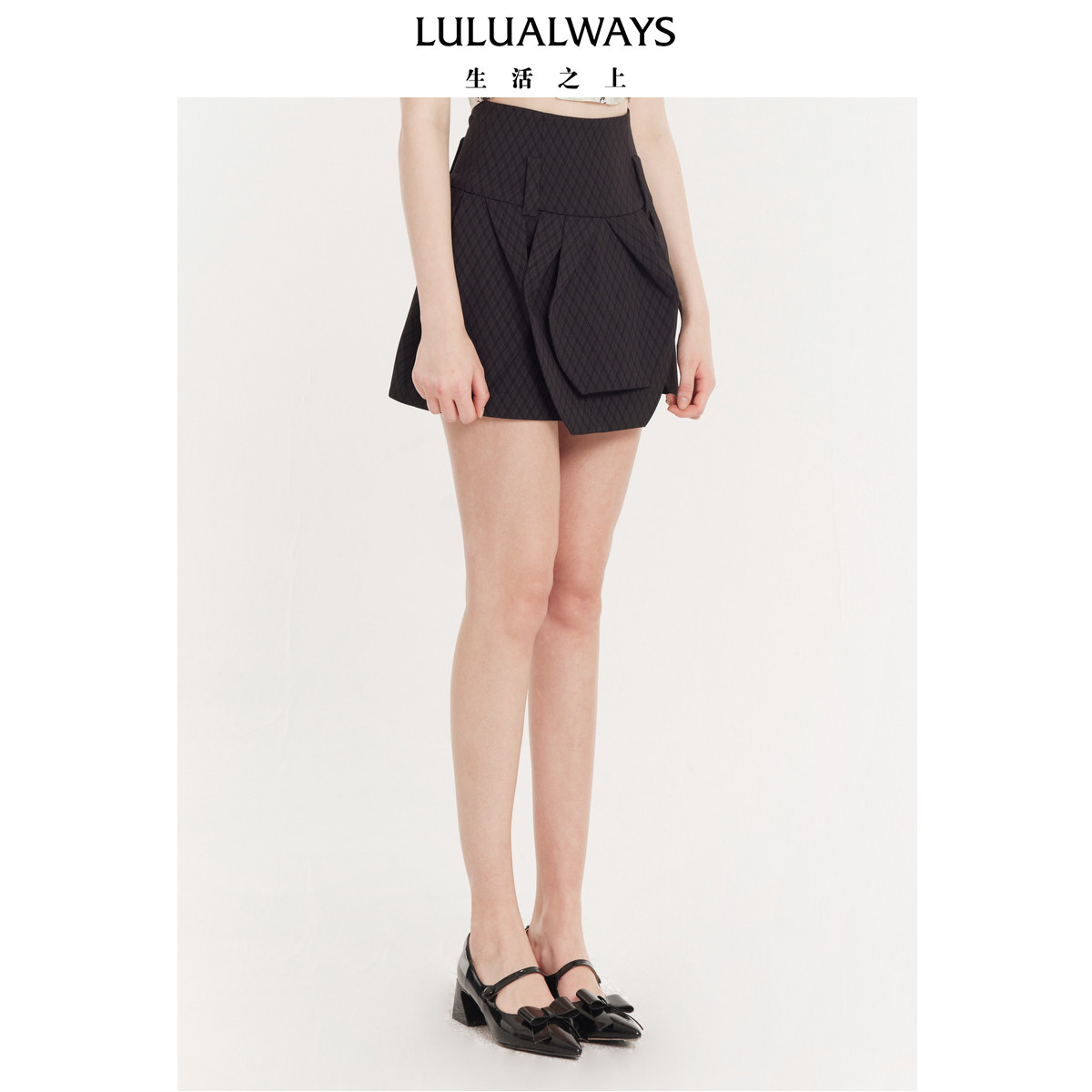 LULUALWAYS女士设计感短款半身裙LPB4002