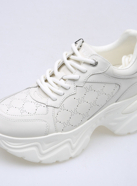 MUX迈思2025春时尚轻便冲孔老爹鞋82185