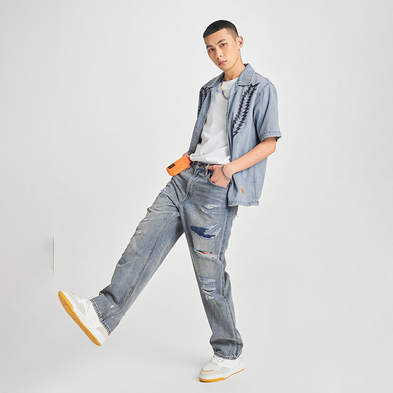 Lee商场同款24春夏宽松直筒大破洞浅蓝色男款阔腿牛仔裤潮流
