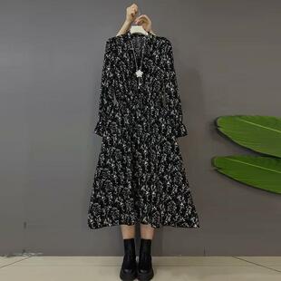 复古大码女装V领长袖碎花连衣裙2026春季新款长款优雅洋气裙子潮