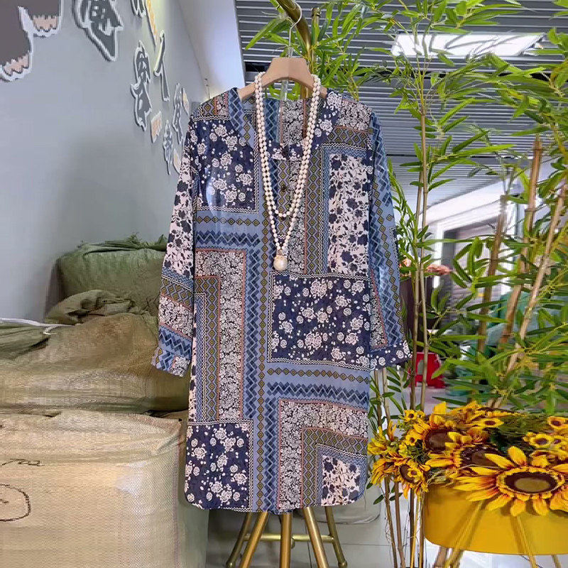 2026新款圆领印花衬衫胖mm显瘦中长款大衫宽松舒适大码女装女人衫