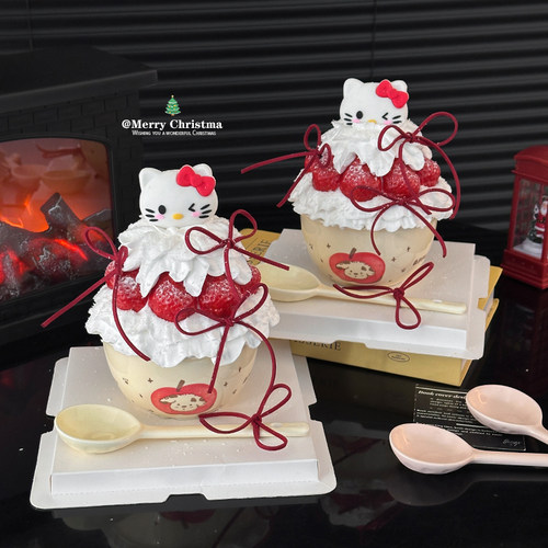 网红圣诞节新年KT猫草莓碗蛋糕装饰摆件苹果小狗陶瓷碗甜品碗装扮