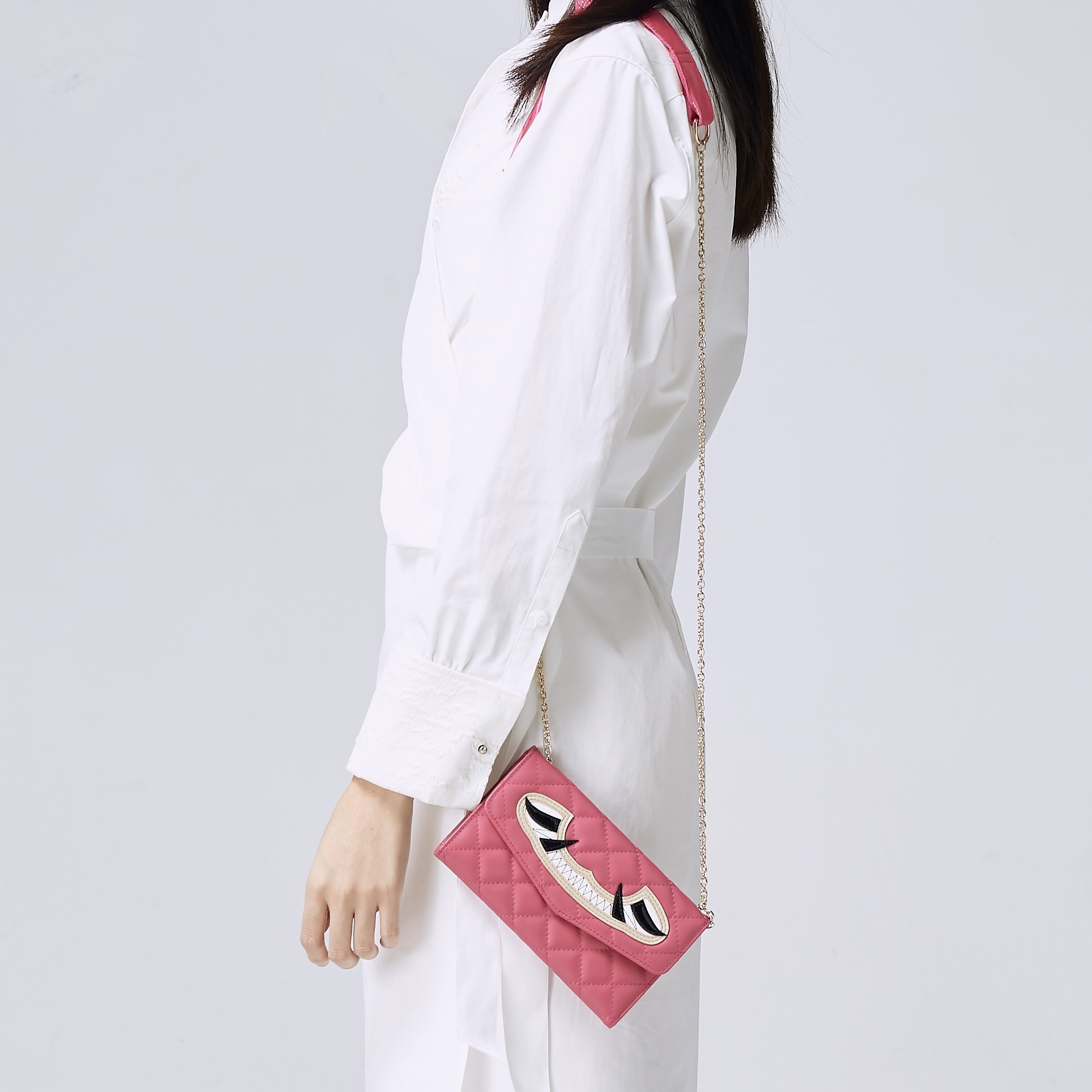 中国设计师原创Ji Cheng吉承 牙齿刺绣牛皮女式单肩包少女链条包