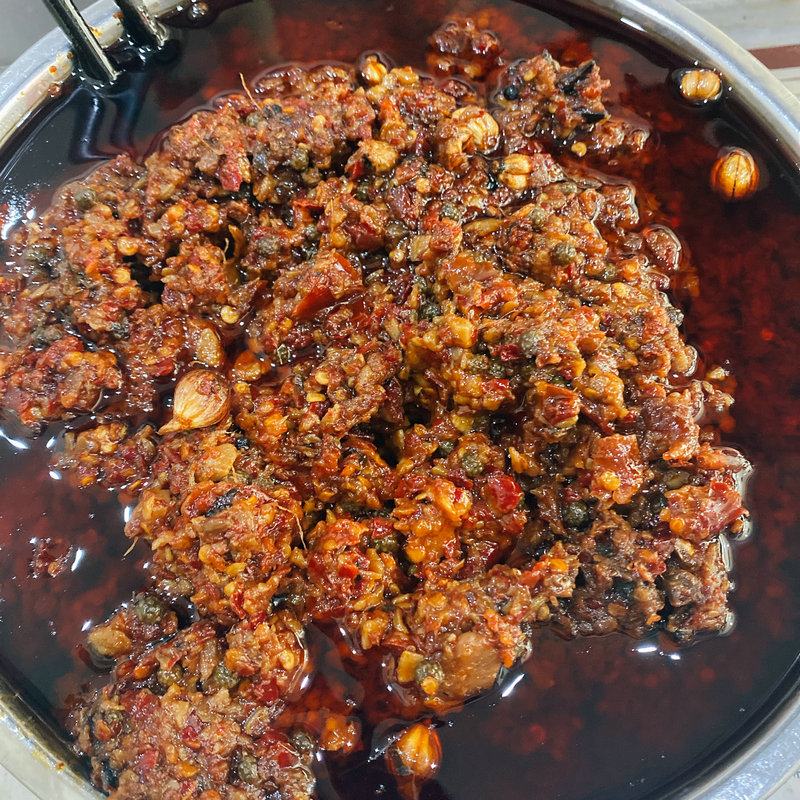 沙市女人街麻辣烫 秘制酱料 香辣酱 麻辣调料火锅底料 瓶装 500克