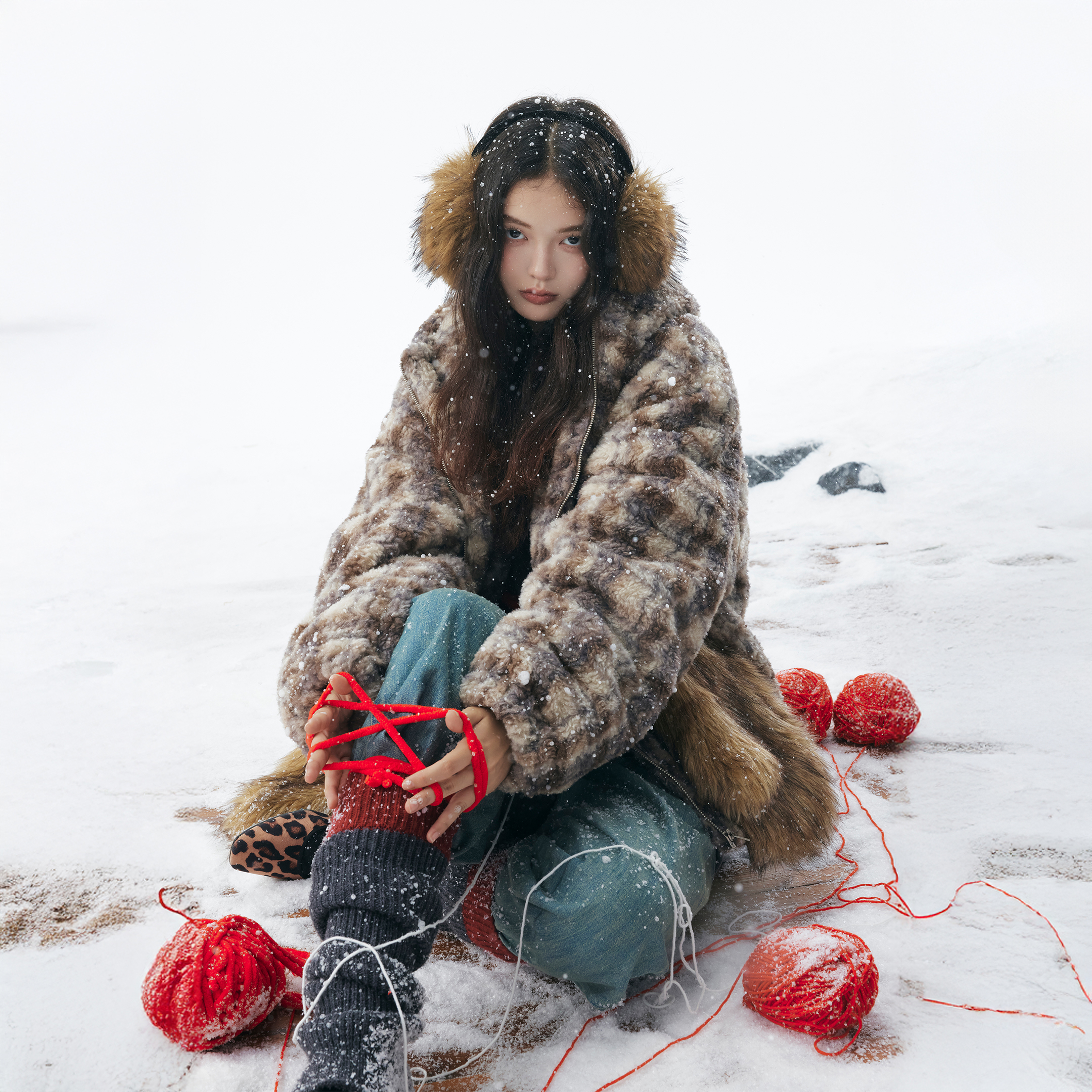 美式复古卡通小狗羊羔毛连帽短款棉服女冬季新款宽松慵懒保暖外套