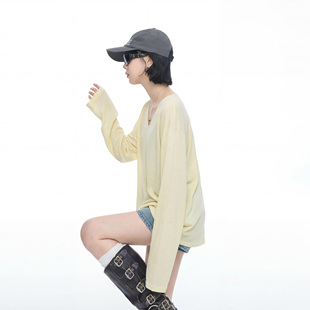 春夏多巴胺配色V领长袖t恤女2026新款慵懒罩衫宽松复古打底衫上衣