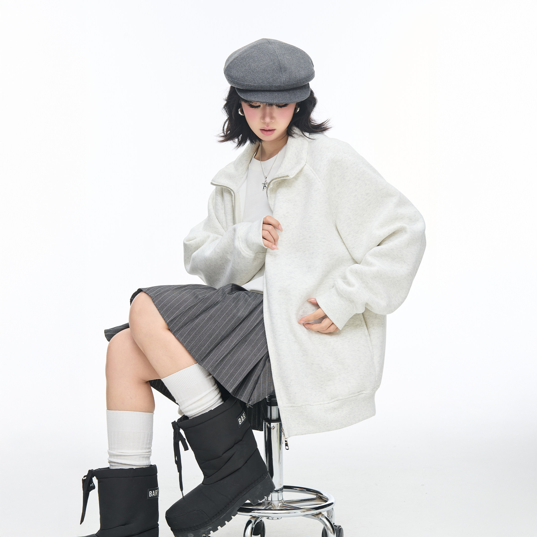 长袖休闲百搭卫衣女装外套学生立领宽松2026冬季拉链开衫厚薄女士