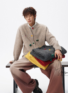 V37重磅950G驼羊绒羊毛开衫外套男冬美式设计感彩色纽扣情侣毛衣