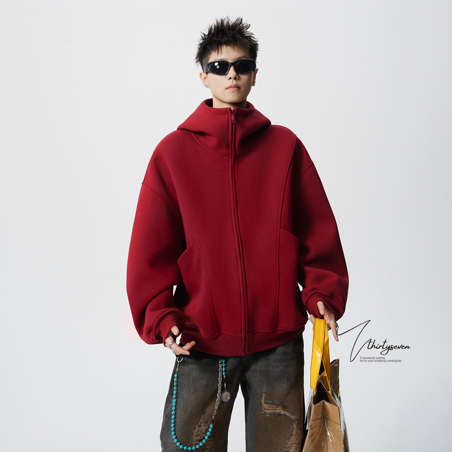 美式高街红色通勤连帽卫衣外