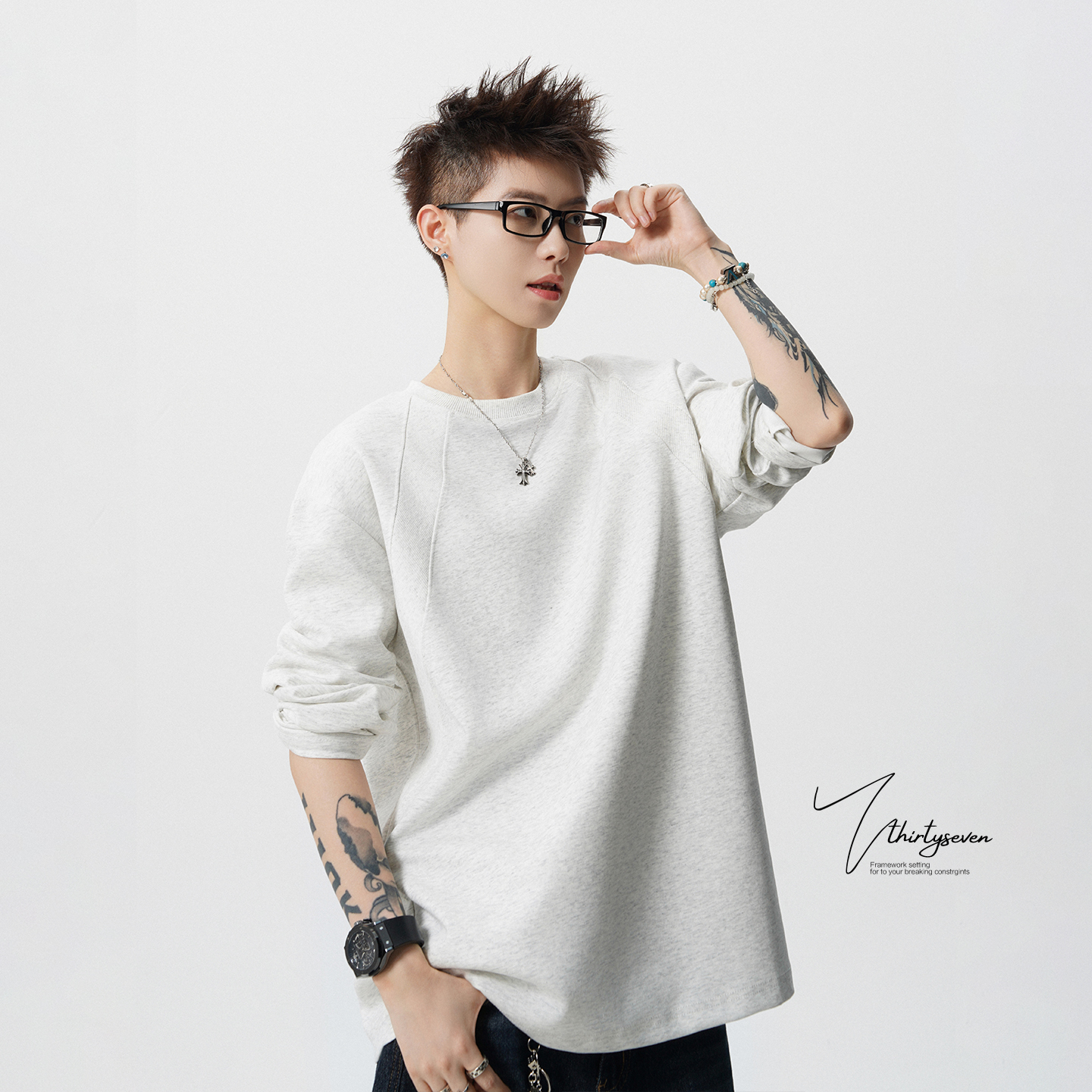 美式复古解构拼接斜杠圆领卫衣