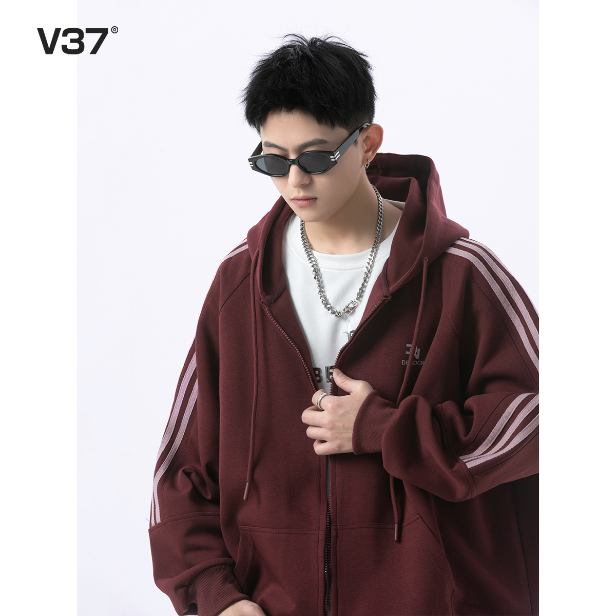 V37春季美式运动开衫卫衣