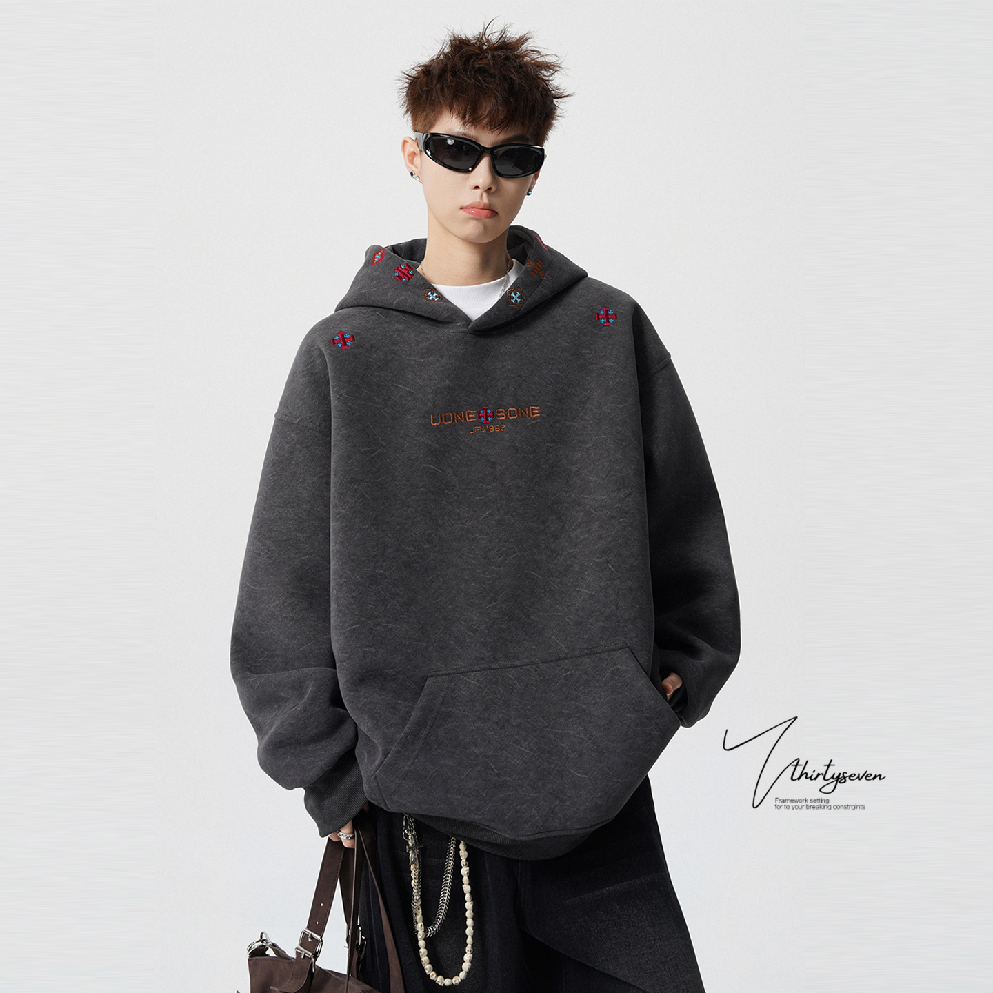 美式民族风刺绣重磅连帽卫衣