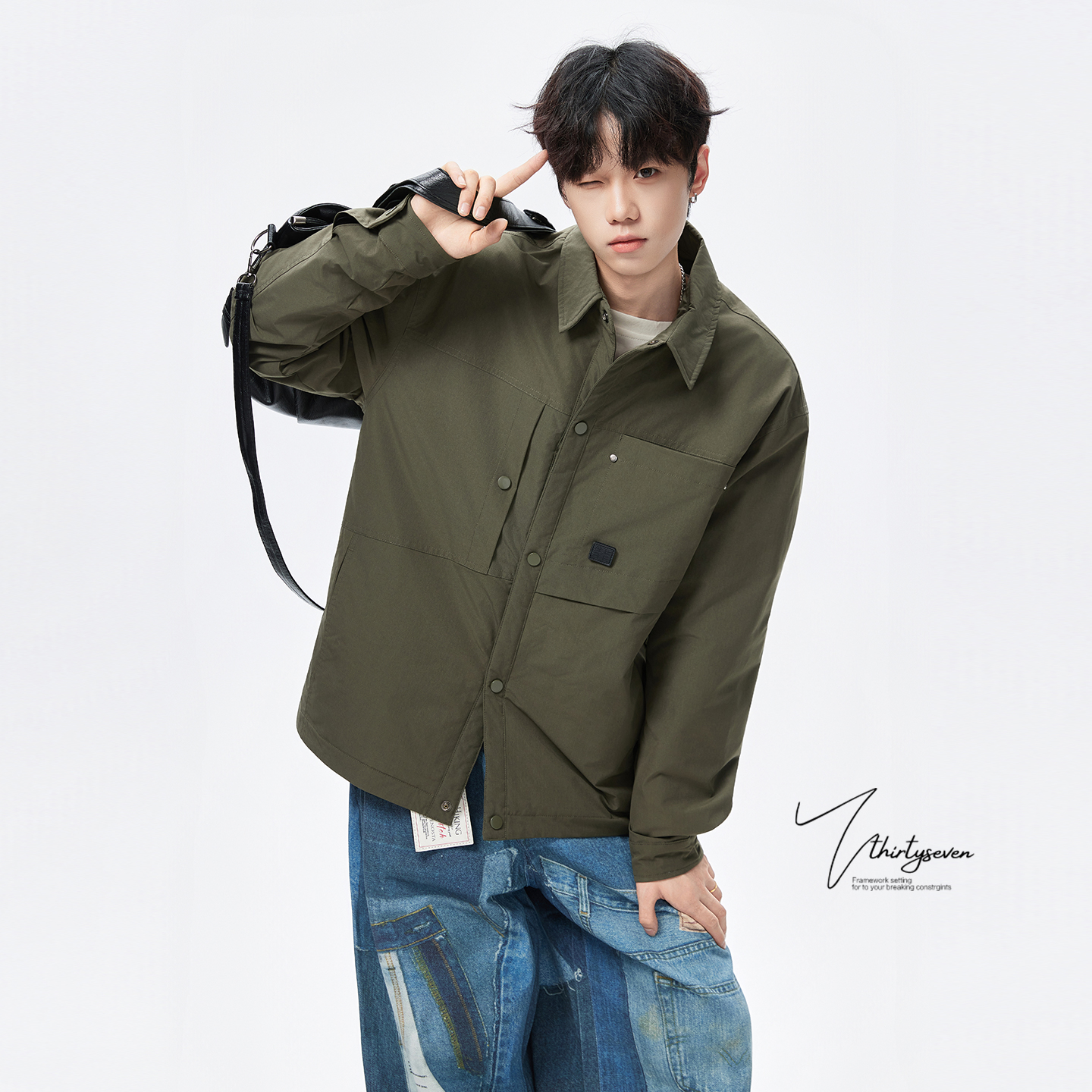 V37军绿色复古工装风冲锋羽绒服男款冬季潮牌青少年运动保暖外套