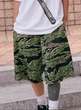 AVENUESON大道之子2025双色铁牌logo针织休闲短裤