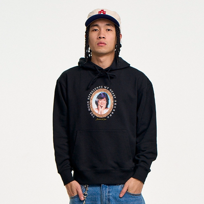 AVENUE&SON大道之子2025经典人像纪念印花滑板连帽套头卫衣