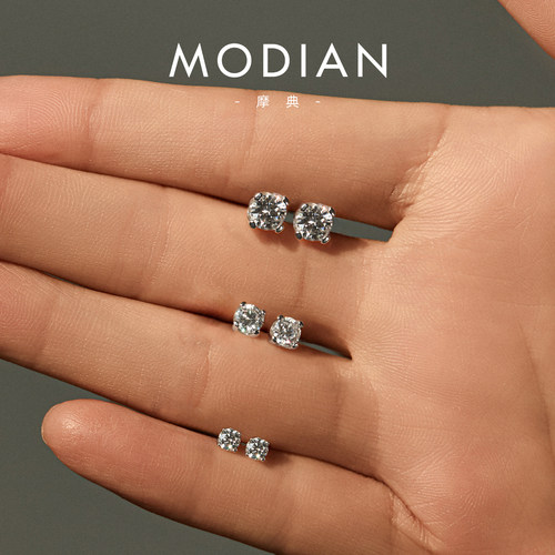 摩典莫桑钻S925纯银轻奢爆闪耳钉