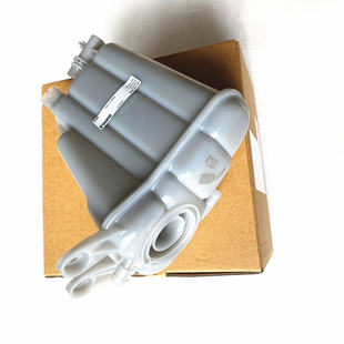 适用于奥迪A4LQ5A6LC7防冻液水壶补偿容器膨胀箱冷却液回水箱马勒