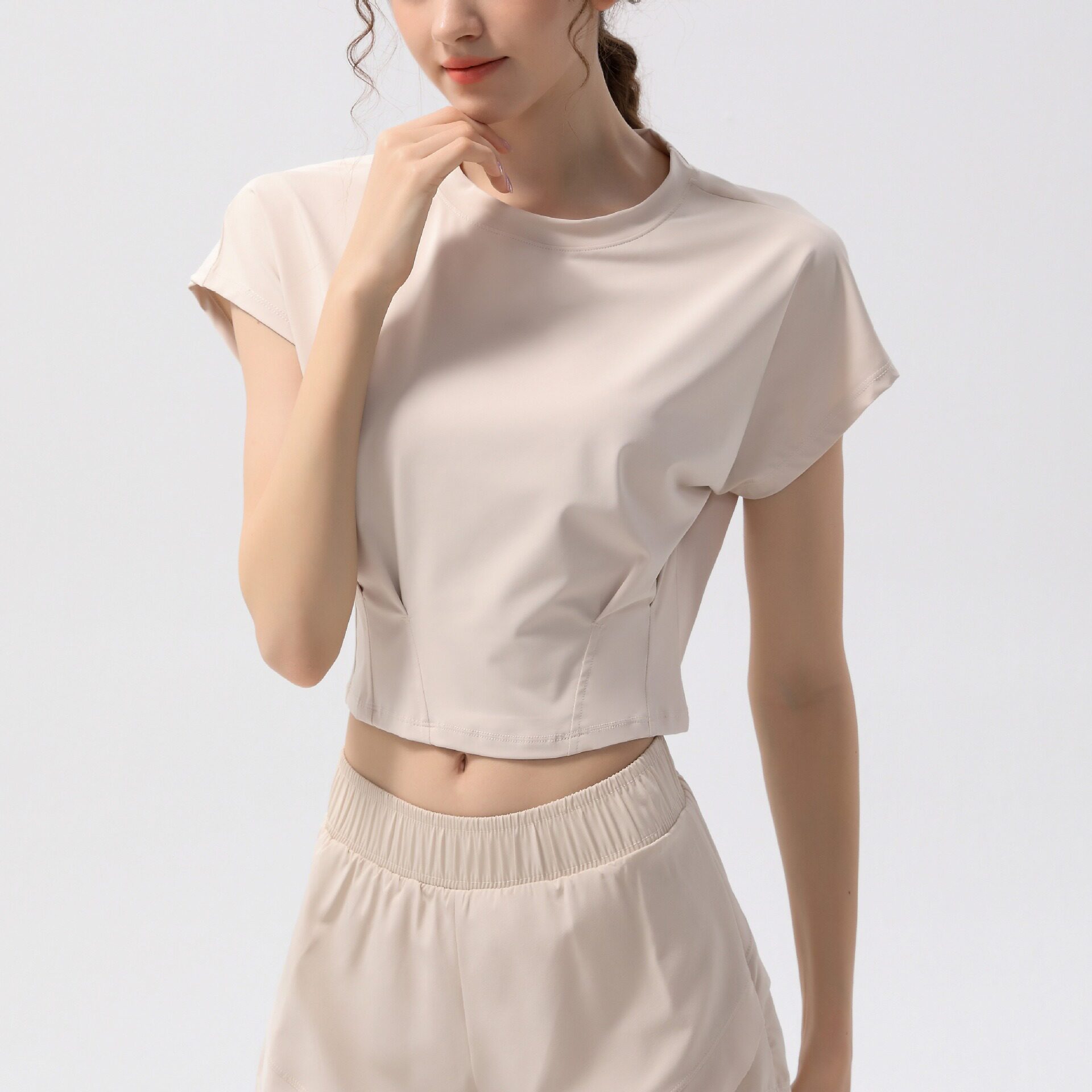 夏季宽松运动短袖女性感露脐短款瑜伽服透气速干健身服短袖跑步t