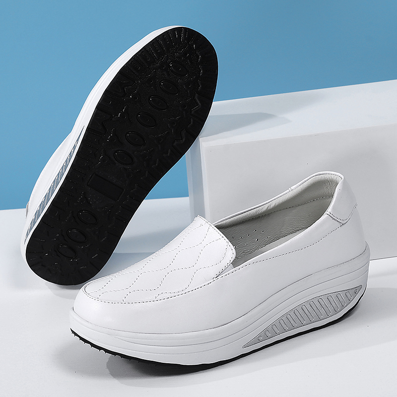 护士鞋女秋冬季真皮软底透气防滑