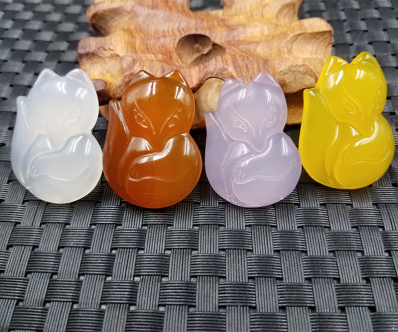 高档精美天然玉石a货冰种白玉髓狐狸挂件大号玉髓玛瑙狐狸吊坠