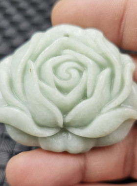 贵州翠牡丹花玉石挂件豆绿色