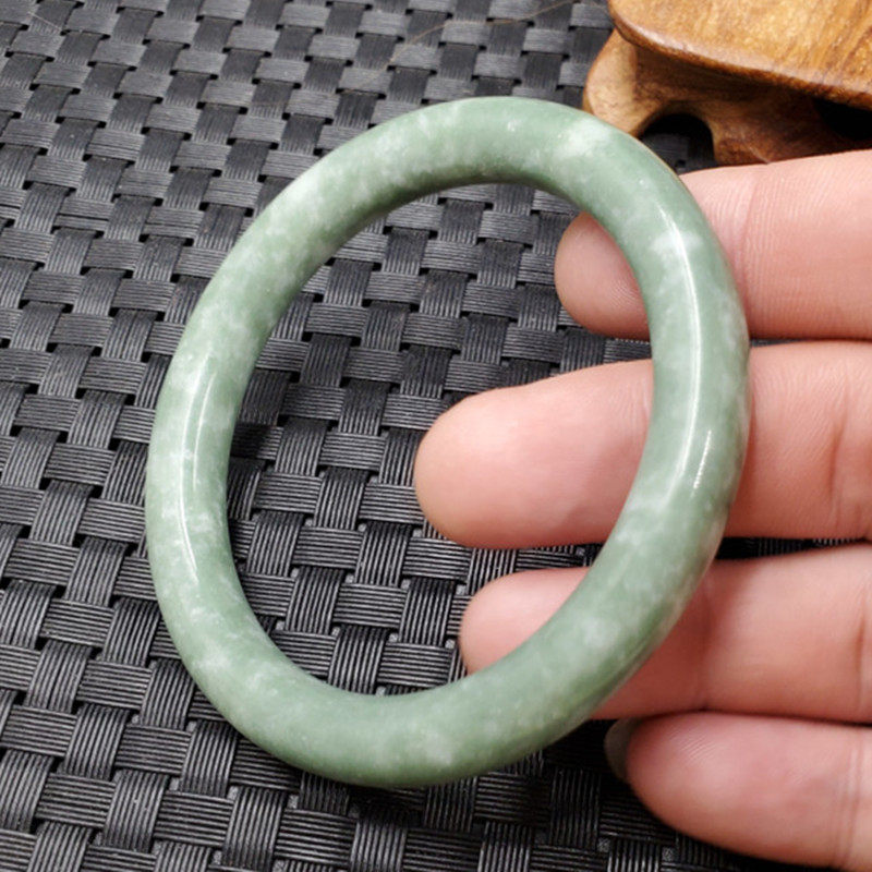 天然玉石贵州翠玉圆条方解石女款