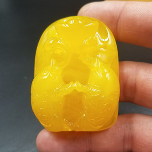 高档精美荧光浮盐水仿蜜蜡双鱼挂件鸡油黄蜜蜡连年有余吊坠