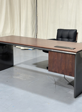 Degas德加/定制意式极简书桌设计师高端现代轻奢实木老板办公桌子