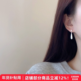 七与 雨滴美学 清冷感耳环长期主义极简拉丝水滴冷淡设计耳钉