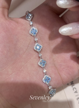 七与 新品【海蓝四叶花】爆闪清凉感~温柔显白蓝色四叶花手链手饰