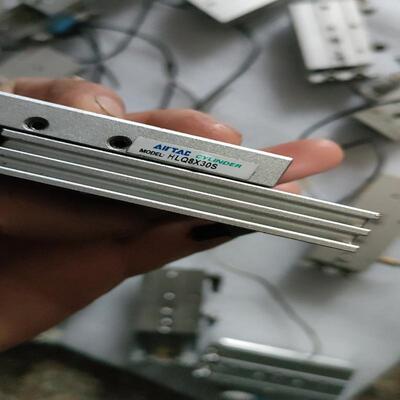 亚德客HLQ8X30S气缸滑台(议价）