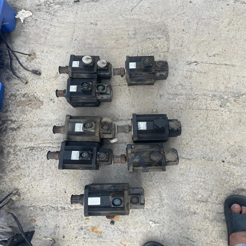 杭州日鼎伺服电机 130ST-M060E2A (2个(议价）