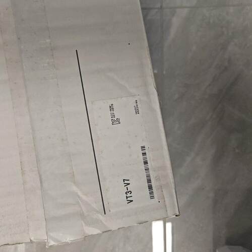 基恩士VT3-V7传感器，。工程剩余，包装完整，(议价）