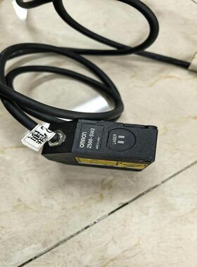 欧姆龙激光传感器Z500-SW2，拆机品，成色如图，(议价）