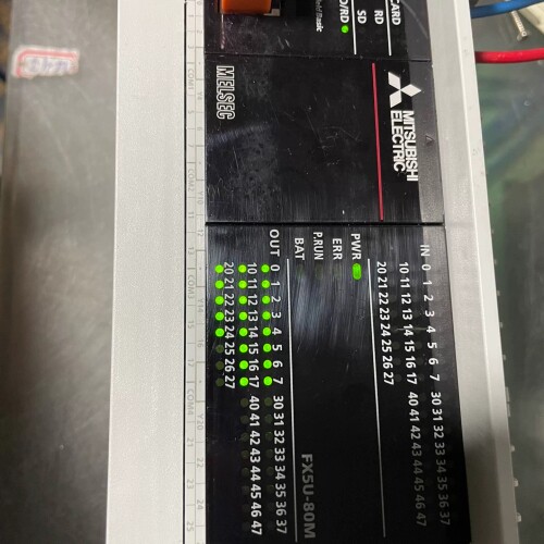 三菱FX5U-80MT，22年 成色漂亮三菱，功能正 议价