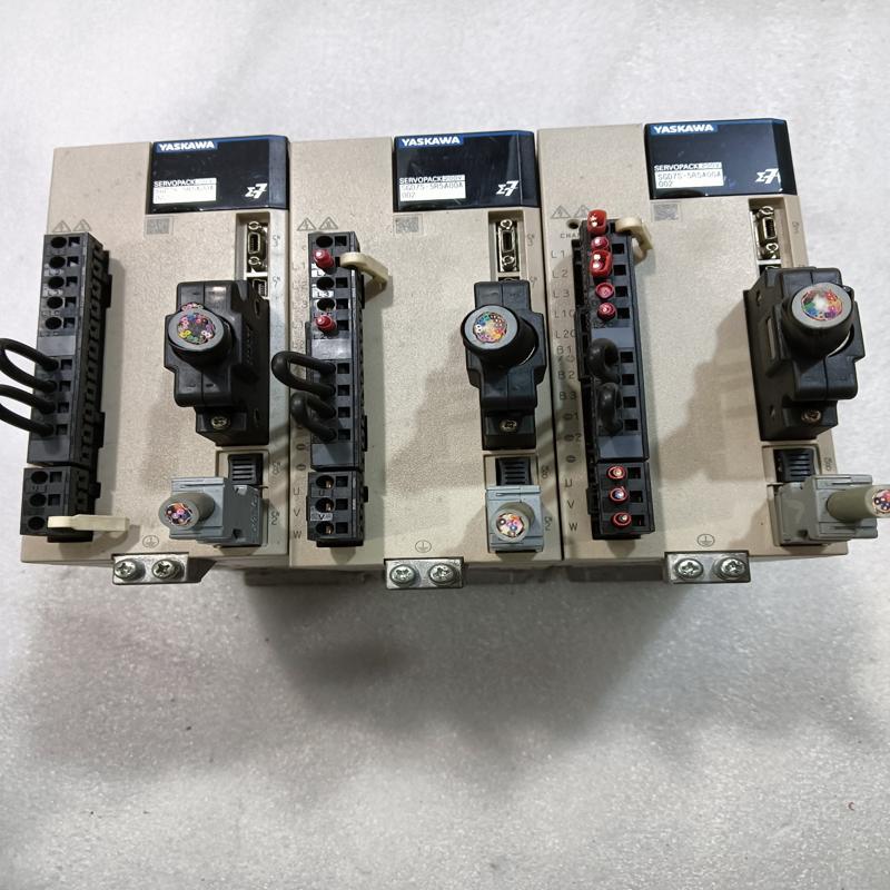 安川750W伺服驱动器，SGD7S-5R5A00A0(议价）