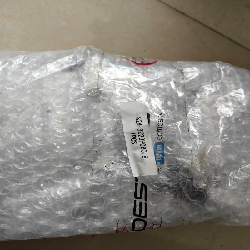82M-3E23H080L8     80手动缸(议价）