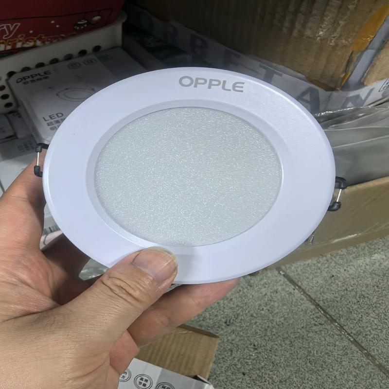 欧普筒灯LED3w比较省电，家里装修剩下9个，功能完(议价）