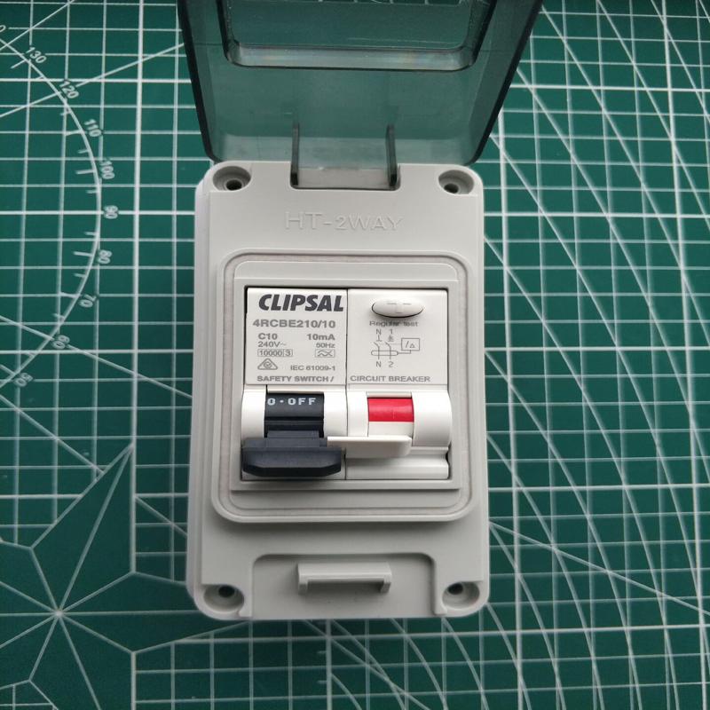 防水电箱奇胜10A  10mA高灵敏漏电断路器(议价）