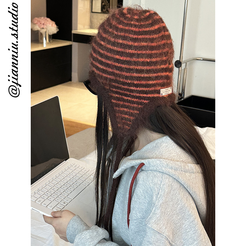 韩版ins复古条纹系带包头帽女2025新款百搭保暖护耳防寒雷锋帽子
