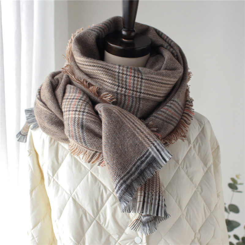 明星同款韩国披肩围巾两用超长加厚千鸟格围脖女秋冬季仿羊绒